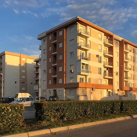 Apartment Podgorica 波德戈里察